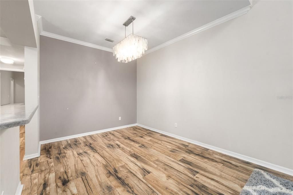 Active With Contract: $254,900 (2 beds, 2 baths, 1588 Square Feet)