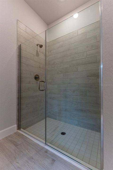 待售: $304,000 (4 贝兹, 2 浴室, 1820 平方英尺)