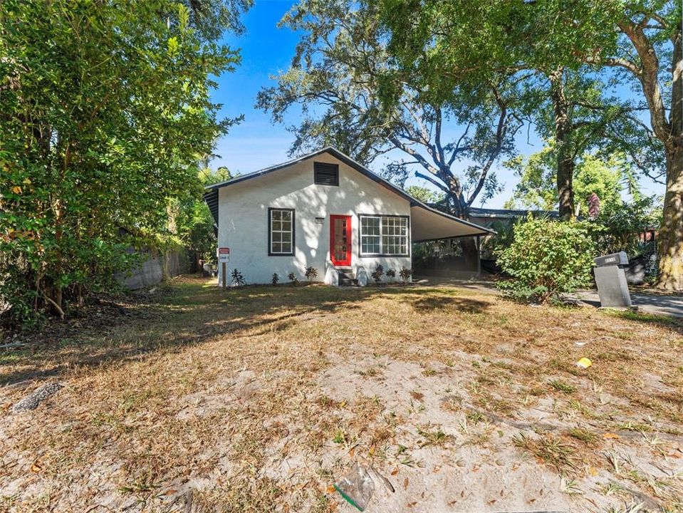 For Rent: $1,999 (4 beds, 2 baths, 1691 Square Feet)