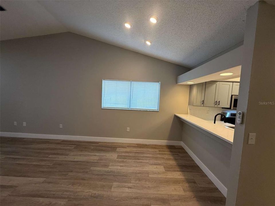 For Rent: $1,850 (3 beds, 2 baths, 1384 Square Feet)