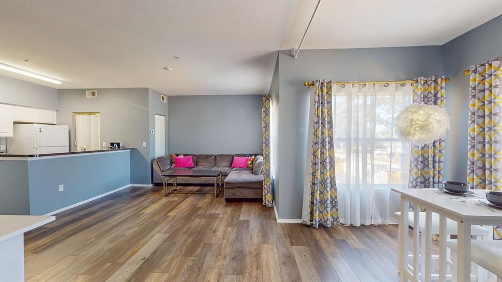 На продажу: $207,000 (1 спален, 1 ванн, 672 Квадратных фут)