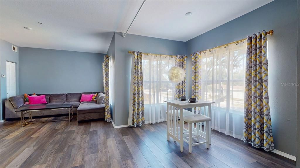 На продажу: $207,000 (1 спален, 1 ванн, 672 Квадратных фут)