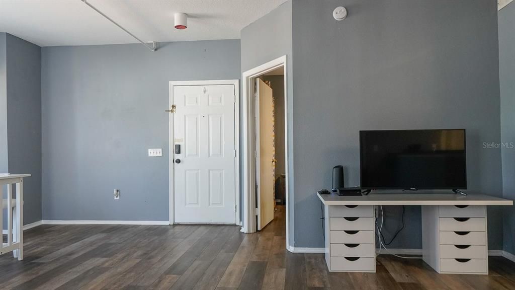 На продажу: $207,000 (1 спален, 1 ванн, 672 Квадратных фут)