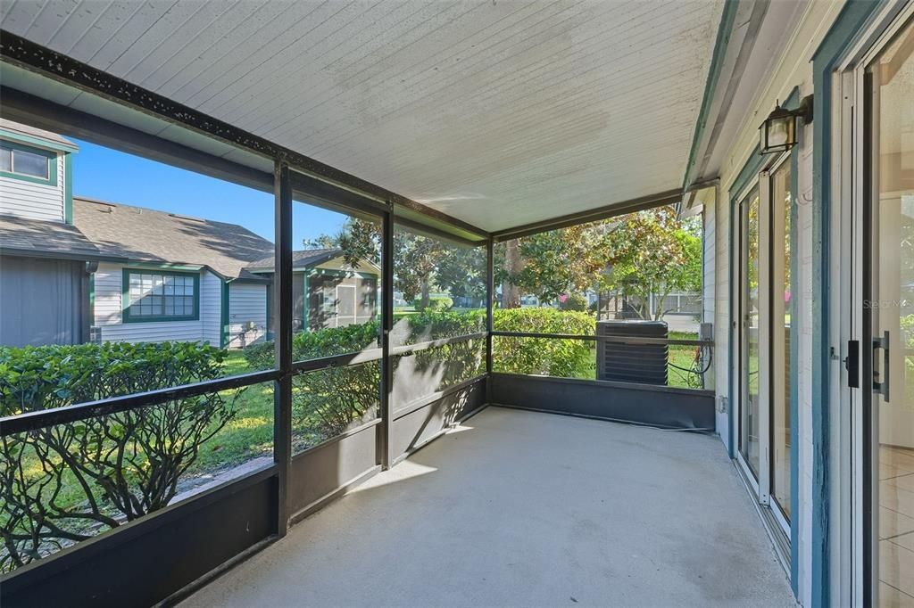 Active With Contract: $290,000 (3 beds, 2 baths, 1524 Square Feet)