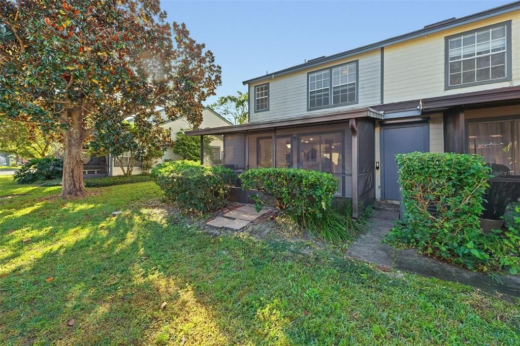 Active With Contract: $290,000 (3 beds, 2 baths, 1524 Square Feet)