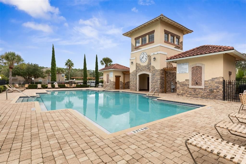 Active With Contract: $239,000 (2 beds, 2 baths, 1420 Square Feet)