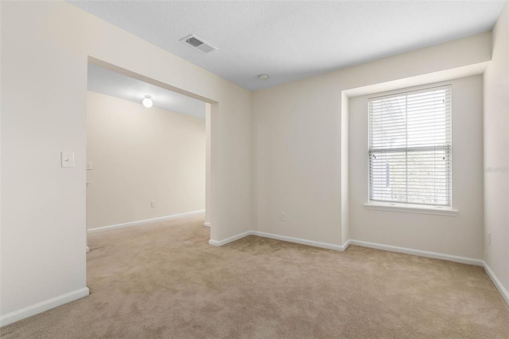 Active With Contract: $239,000 (2 beds, 2 baths, 1420 Square Feet)