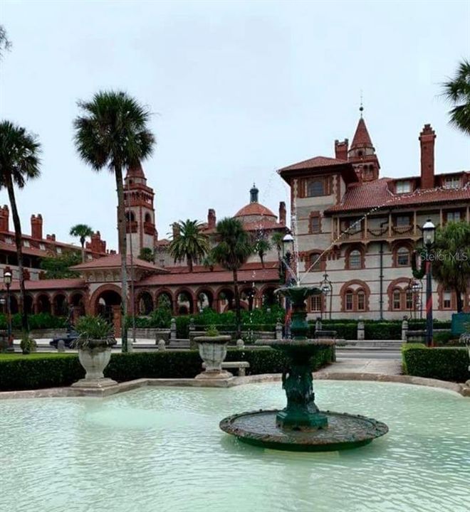 Active With Contract: $239,000 (2 beds, 2 baths, 1420 Square Feet)