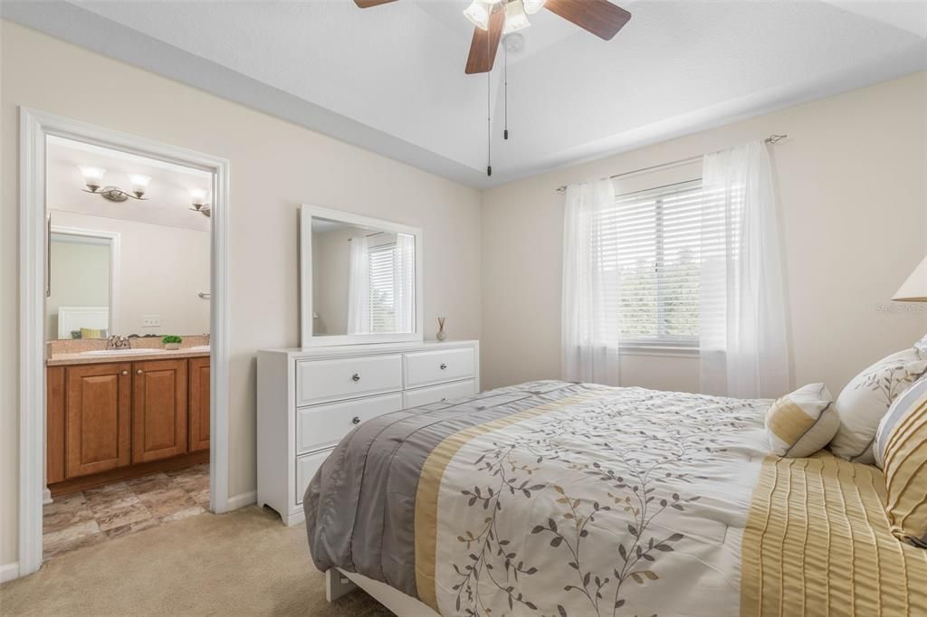 Active With Contract: $239,000 (2 beds, 2 baths, 1420 Square Feet)