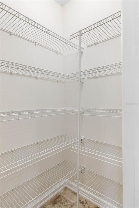 Active With Contract: $239,000 (2 beds, 2 baths, 1420 Square Feet)