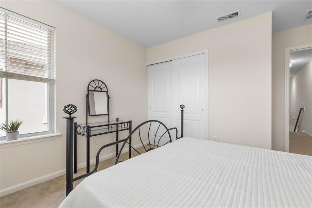 Active With Contract: $239,000 (2 beds, 2 baths, 1420 Square Feet)