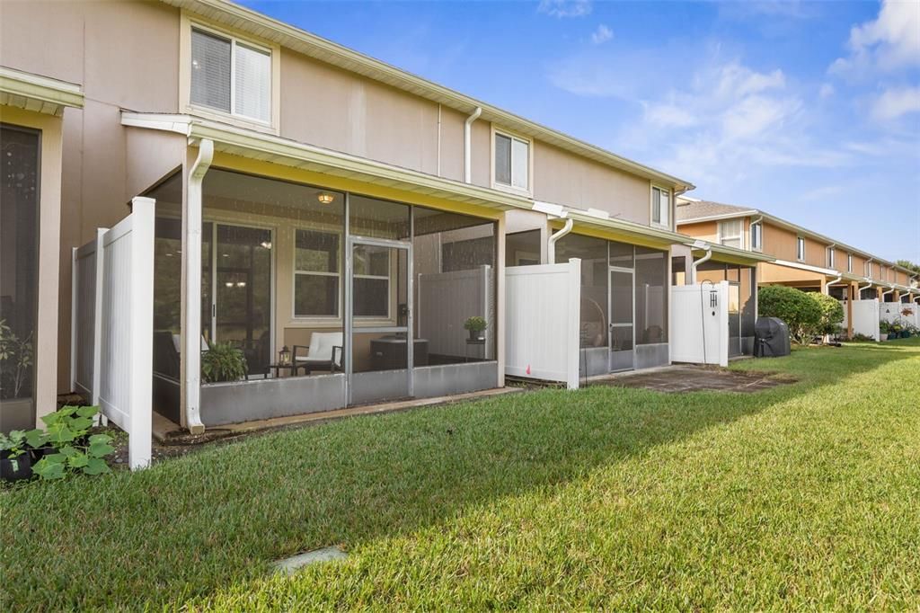 Active With Contract: $239,000 (2 beds, 2 baths, 1420 Square Feet)