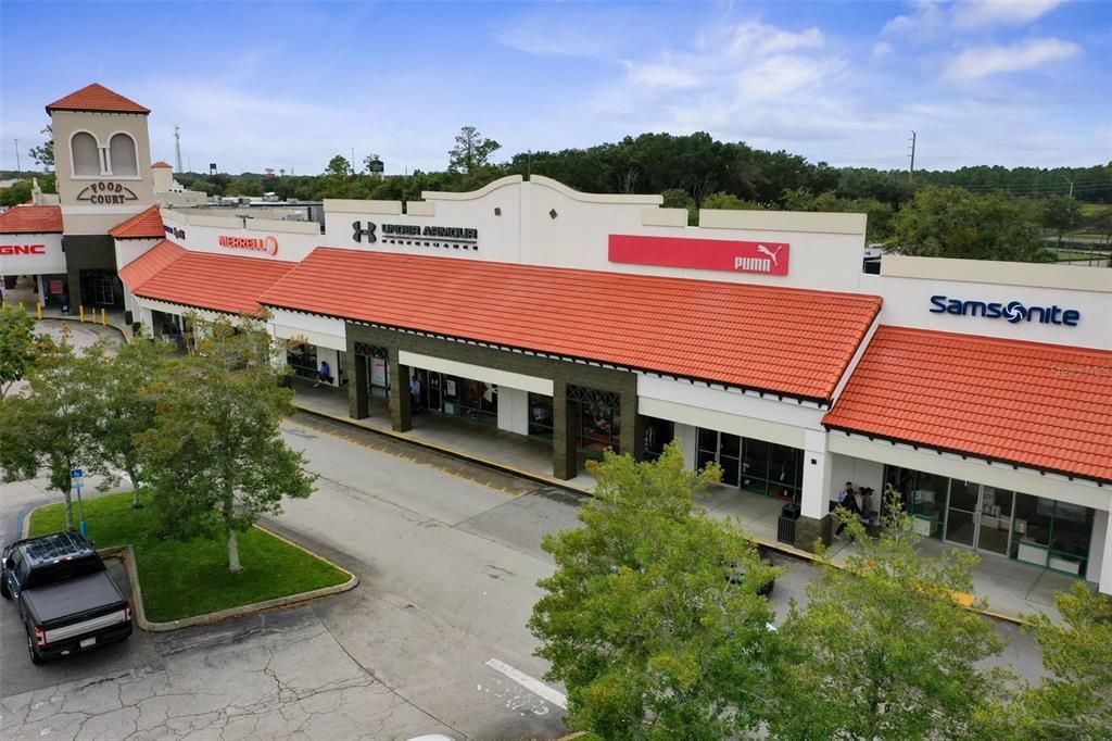 Active With Contract: $239,000 (2 beds, 2 baths, 1420 Square Feet)