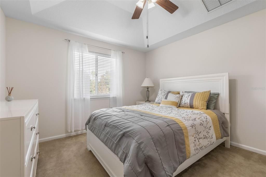 Active With Contract: $239,000 (2 beds, 2 baths, 1420 Square Feet)