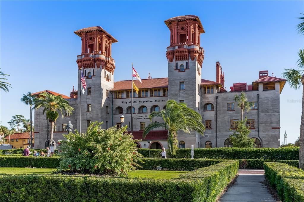 Active With Contract: $239,000 (2 beds, 2 baths, 1420 Square Feet)