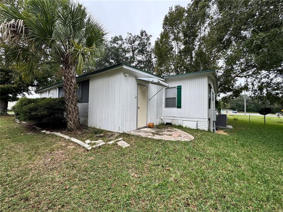 For Rent: $1,245 (2 beds, 2 baths, 1012 Square Feet)