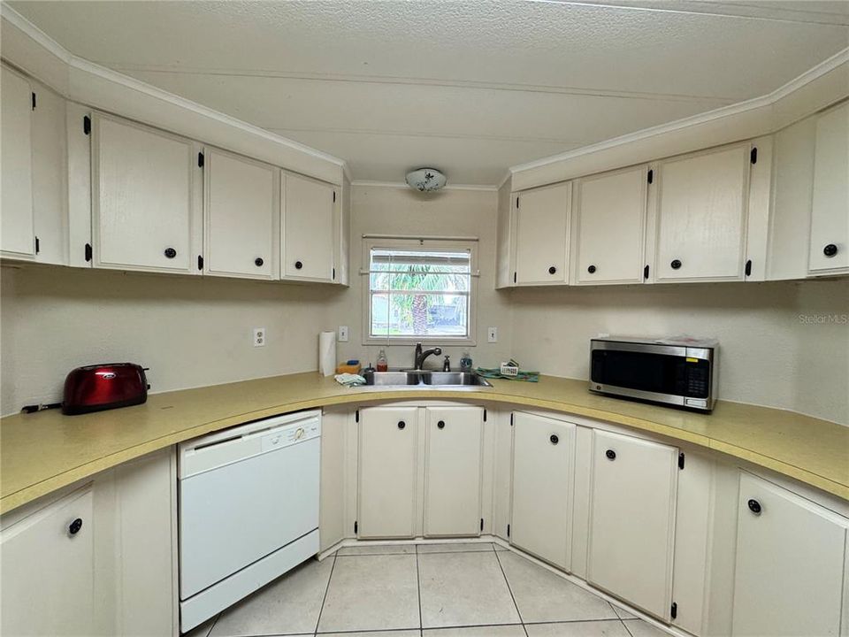 For Rent: $1,245 (2 beds, 2 baths, 1012 Square Feet)