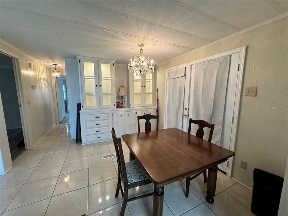 For Rent: $1,245 (2 beds, 2 baths, 1012 Square Feet)