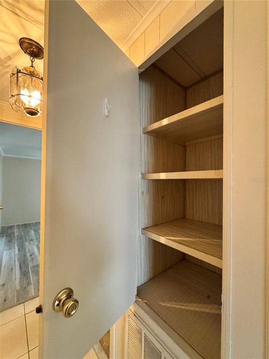 For Rent: $1,245 (2 beds, 2 baths, 1012 Square Feet)