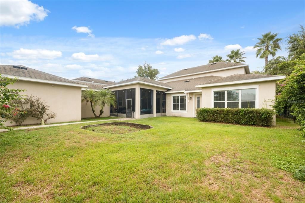 En Venta: $944,999 (6 camas, 4 baños, 3640 Pies cuadrados)