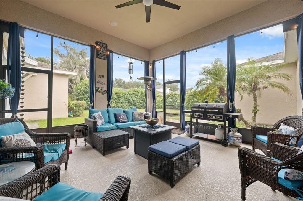 En Venta: $944,999 (6 camas, 4 baños, 3640 Pies cuadrados)