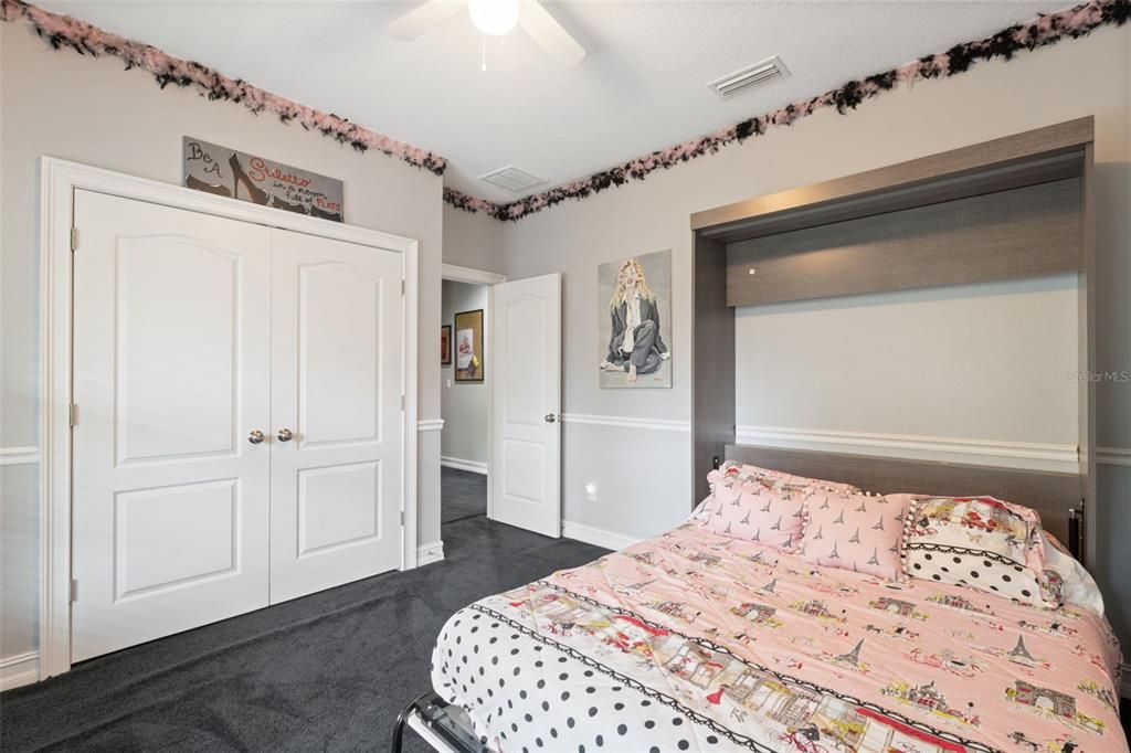 En Venta: $944,999 (6 camas, 4 baños, 3640 Pies cuadrados)