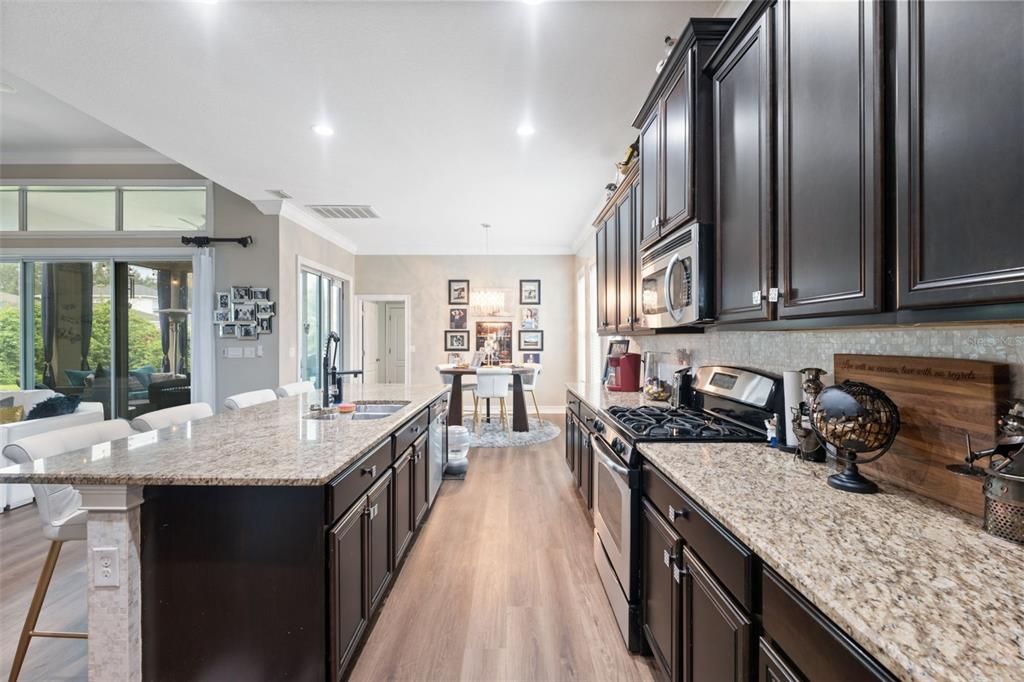 En Venta: $944,999 (6 camas, 4 baños, 3640 Pies cuadrados)