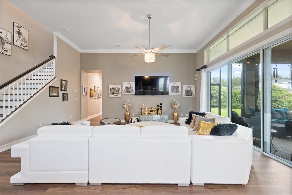 En Venta: $944,999 (6 camas, 4 baños, 3640 Pies cuadrados)