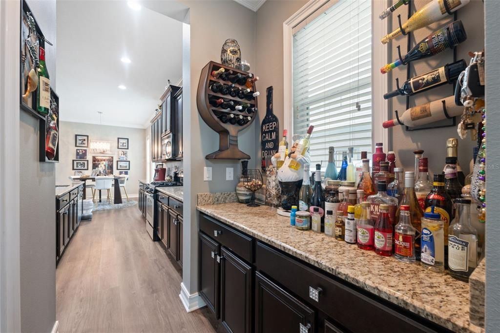 En Venta: $944,999 (6 camas, 4 baños, 3640 Pies cuadrados)