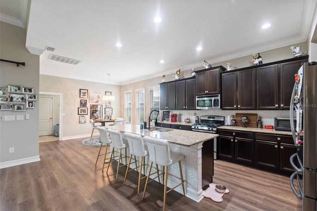 En Venta: $944,999 (6 camas, 4 baños, 3640 Pies cuadrados)