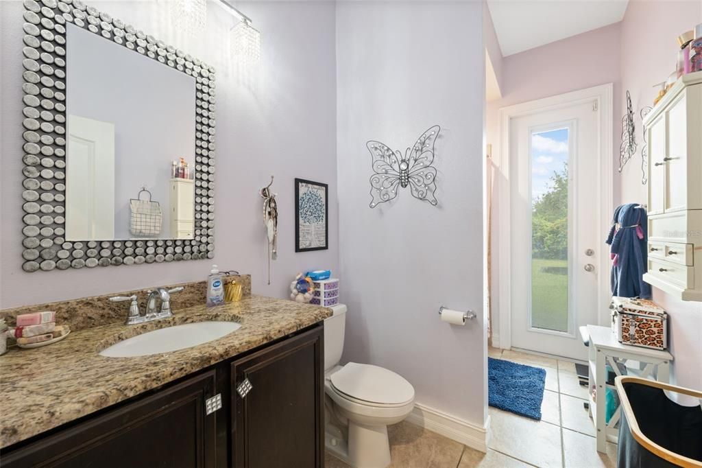 En Venta: $944,999 (6 camas, 4 baños, 3640 Pies cuadrados)