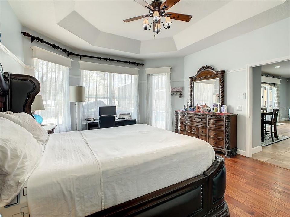 待售: $565,000 (5 贝兹, 3 浴室, 3560 平方英尺)