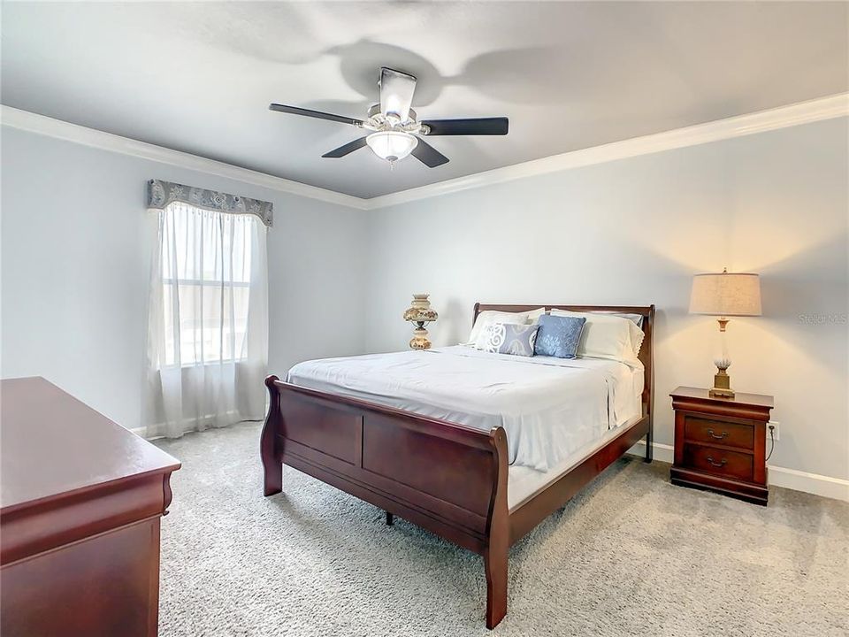 待售: $565,000 (5 贝兹, 3 浴室, 3560 平方英尺)