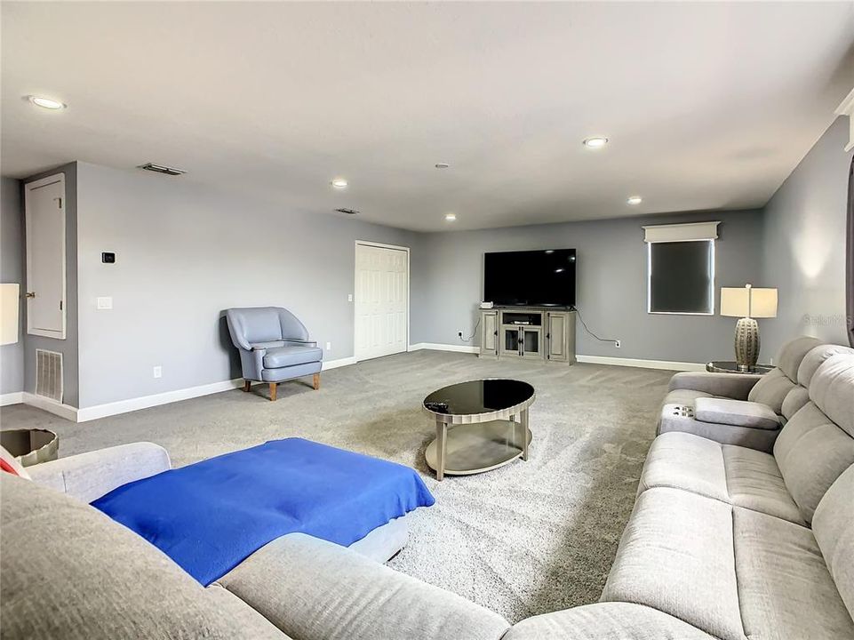 待售: $565,000 (5 贝兹, 3 浴室, 3560 平方英尺)