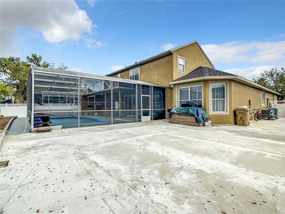 待售: $565,000 (5 贝兹, 3 浴室, 3560 平方英尺)