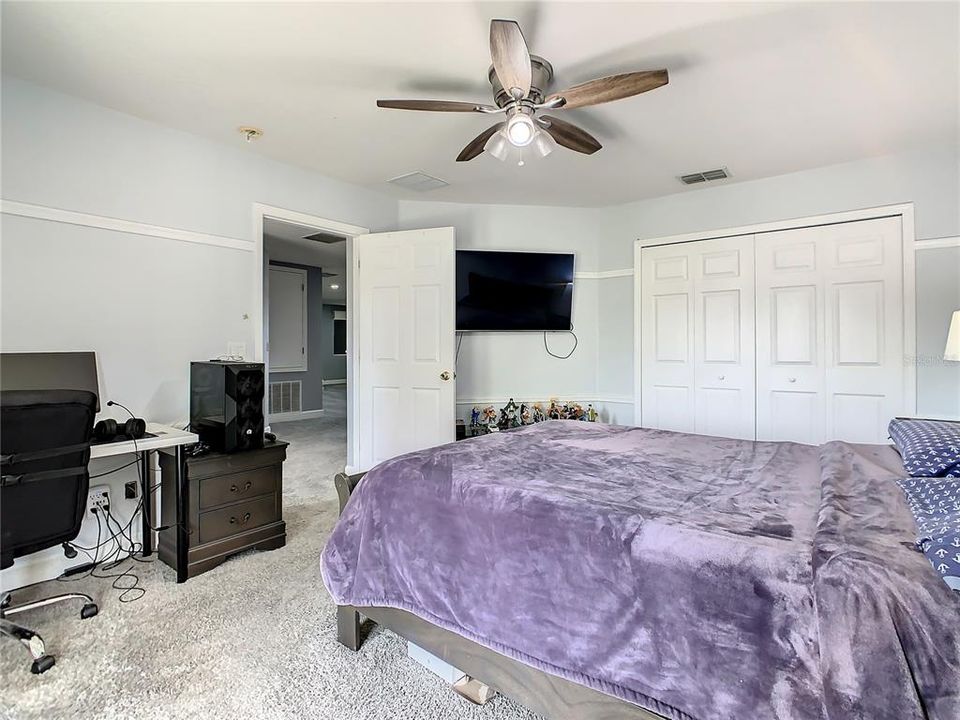 待售: $565,000 (5 贝兹, 3 浴室, 3560 平方英尺)