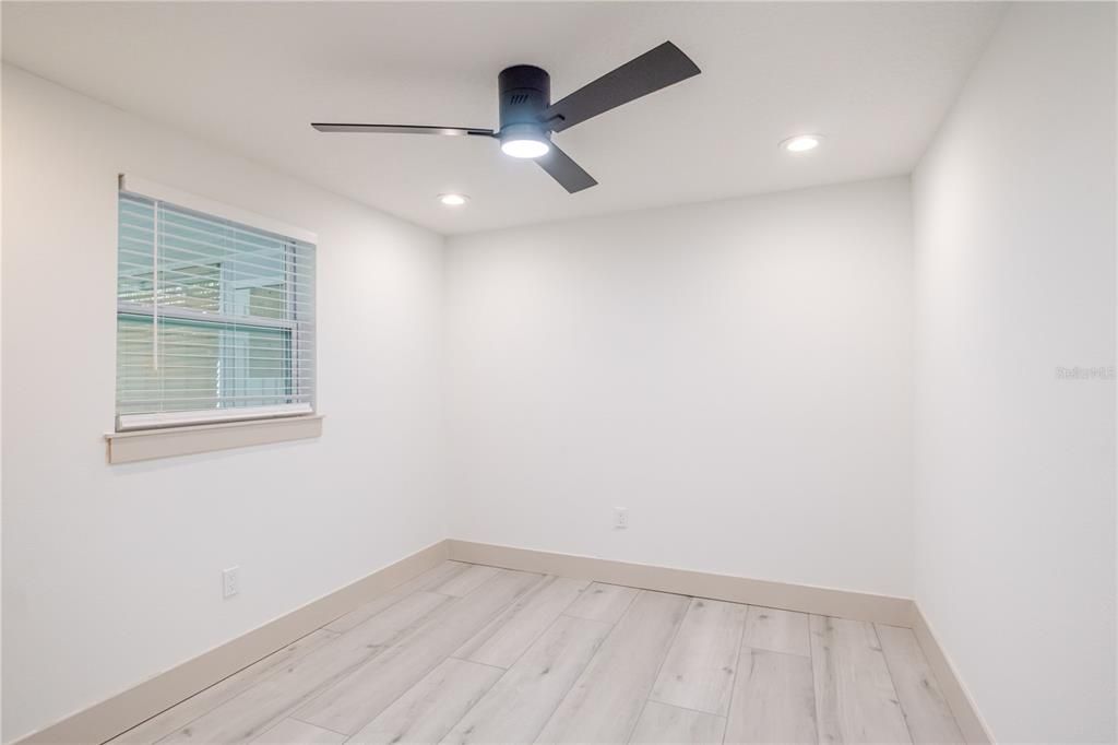 出租: $3,700 (4 贝兹, 2 浴室, 1920 平方英尺)