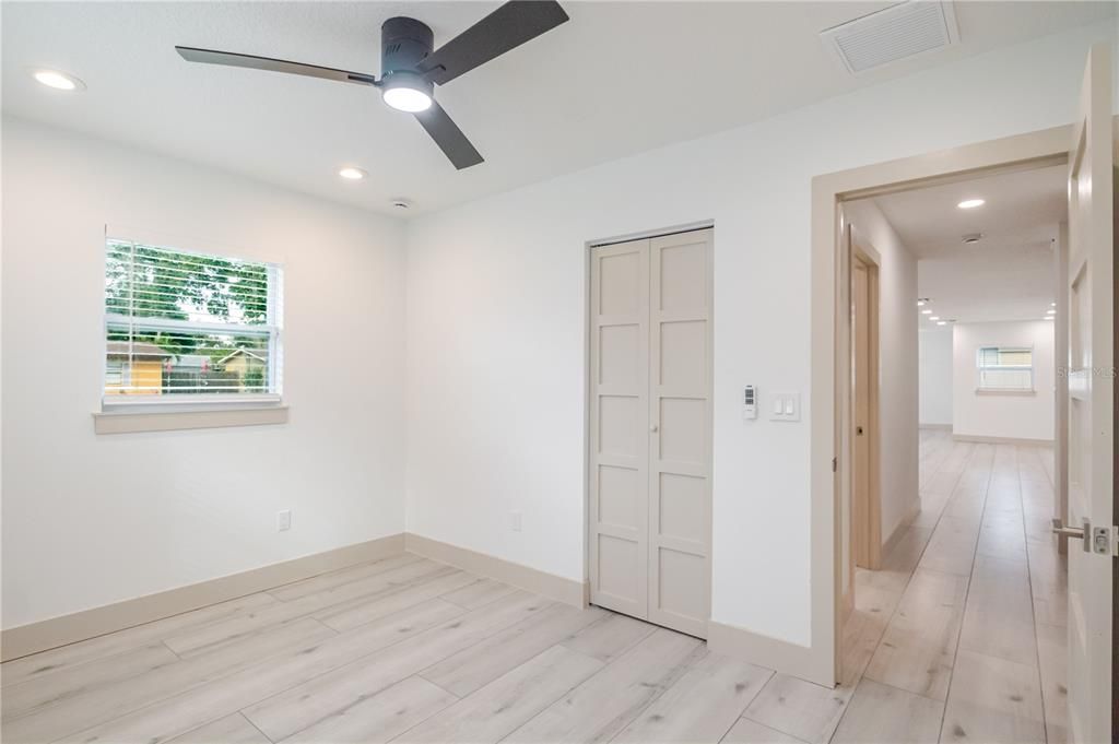 出租: $3,700 (4 贝兹, 2 浴室, 1920 平方英尺)