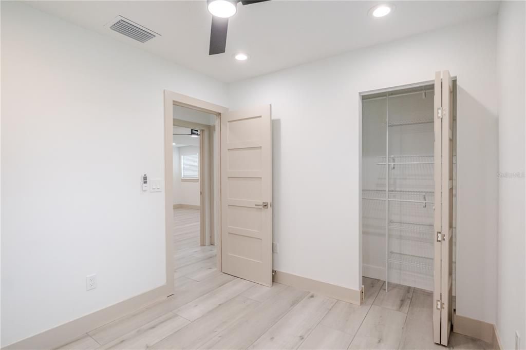 出租: $3,700 (4 贝兹, 2 浴室, 1920 平方英尺)