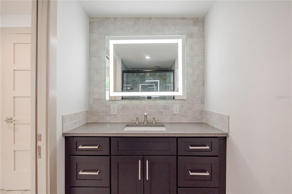 出租: $3,700 (4 贝兹, 2 浴室, 1920 平方英尺)