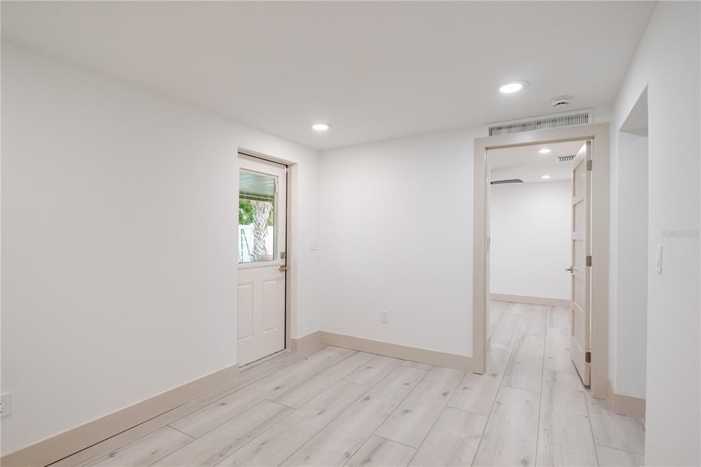 出租: $3,700 (4 贝兹, 2 浴室, 1920 平方英尺)