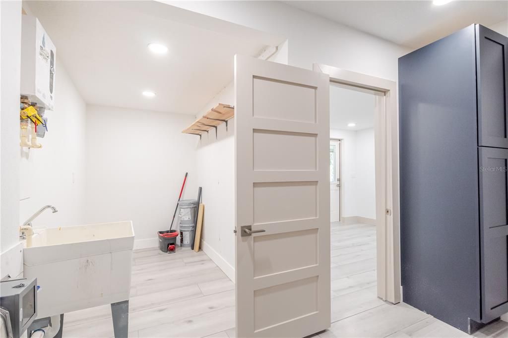 出租: $3,700 (4 贝兹, 2 浴室, 1920 平方英尺)