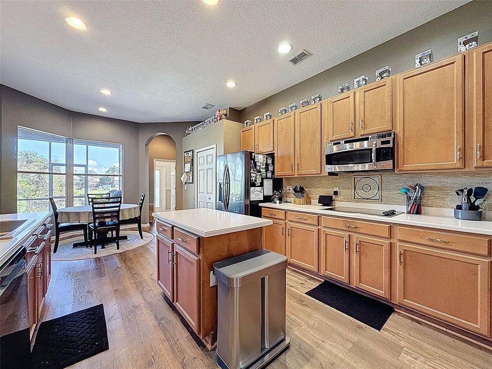 待售: $499,900 (5 贝兹, 3 浴室, 3002 平方英尺)