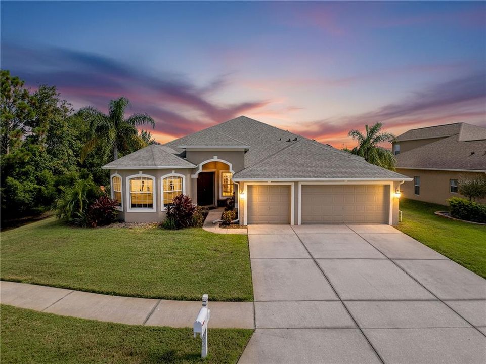 待售: $499,900 (5 贝兹, 3 浴室, 3002 平方英尺)