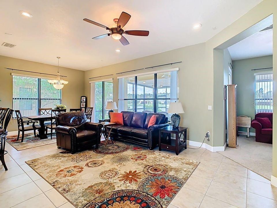 Active With Contract: $339,000 (2 beds, 2 baths, 1712 Square Feet)