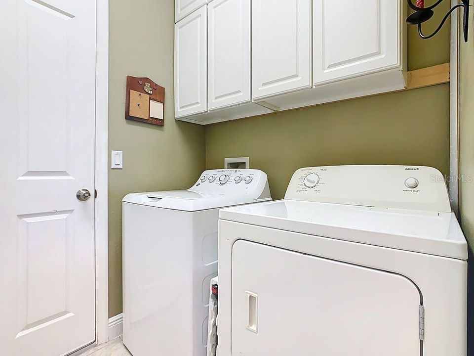 Active With Contract: $339,000 (2 beds, 2 baths, 1712 Square Feet)