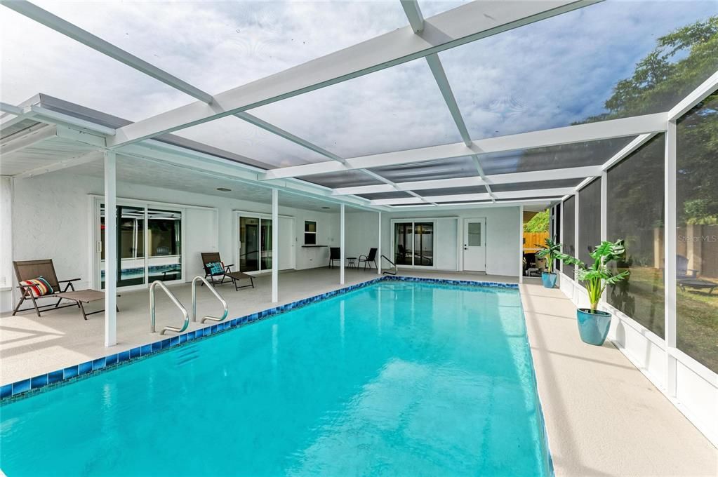 En Venta: $699,900 (3 camas, 3 baños, 1904 Pies cuadrados)