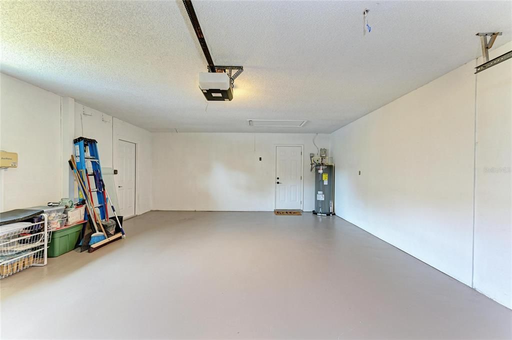 En Venta: $699,900 (3 camas, 3 baños, 1904 Pies cuadrados)