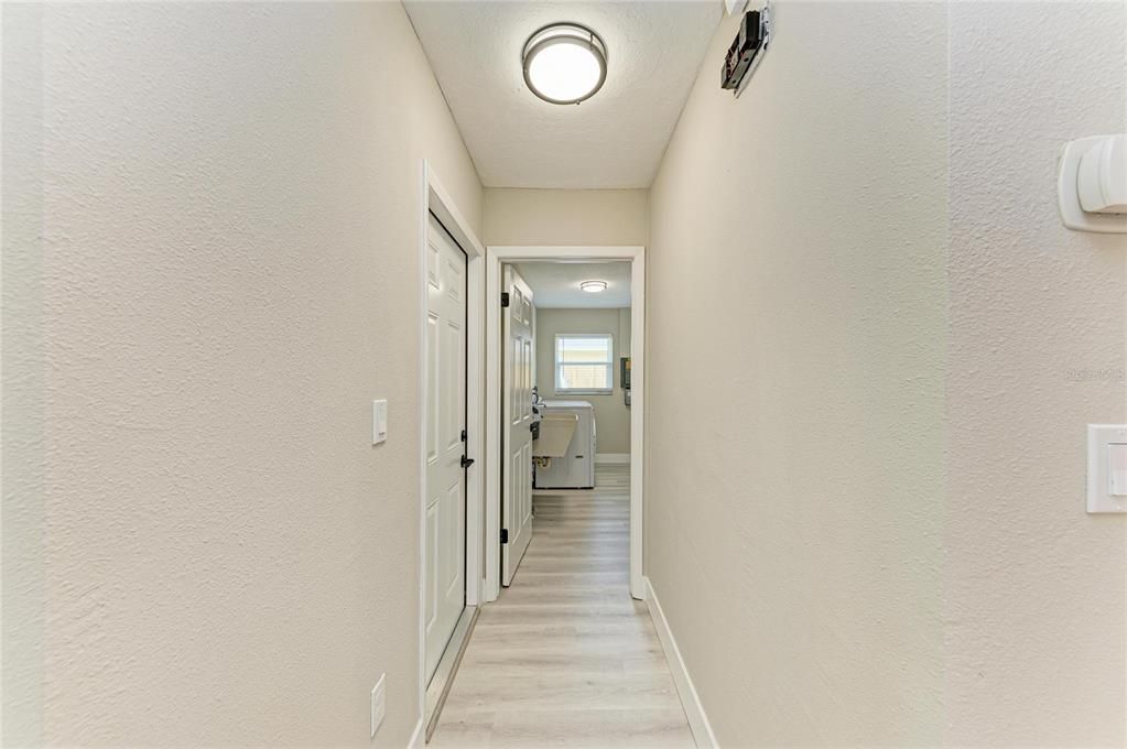 En Venta: $699,900 (3 camas, 3 baños, 1904 Pies cuadrados)