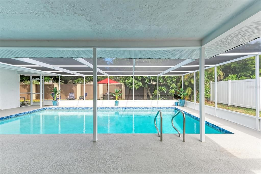 En Venta: $699,900 (3 camas, 3 baños, 1904 Pies cuadrados)